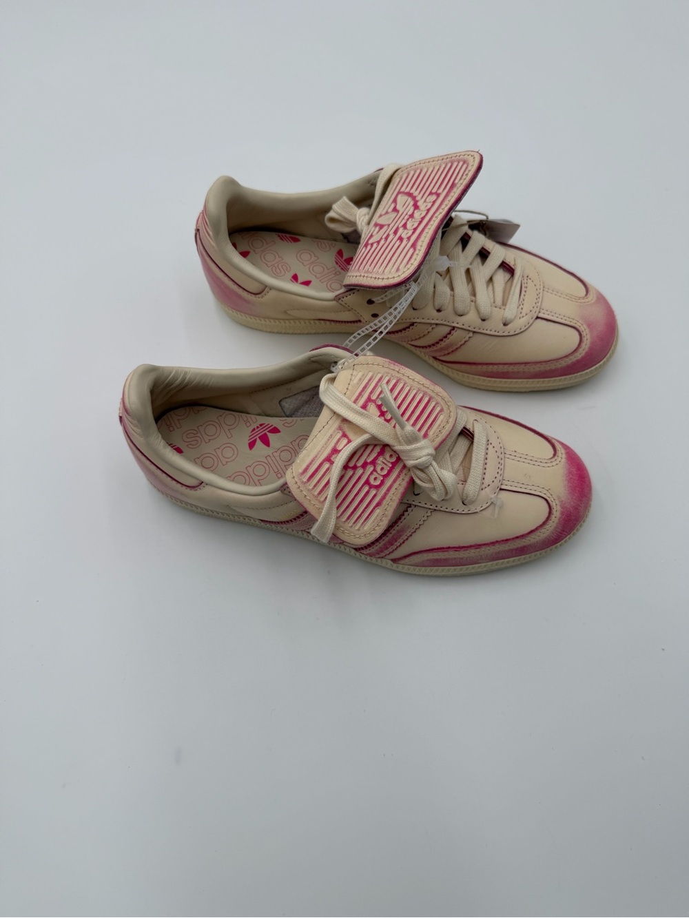 NWT Women’s Adidas Samba LT shoes in the "Cream Shock" Sz 7 - Picture 2 of 8